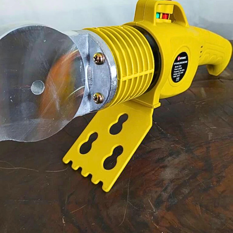 اتو لوله سبز با لوازم اینتیمکس مدل 0722